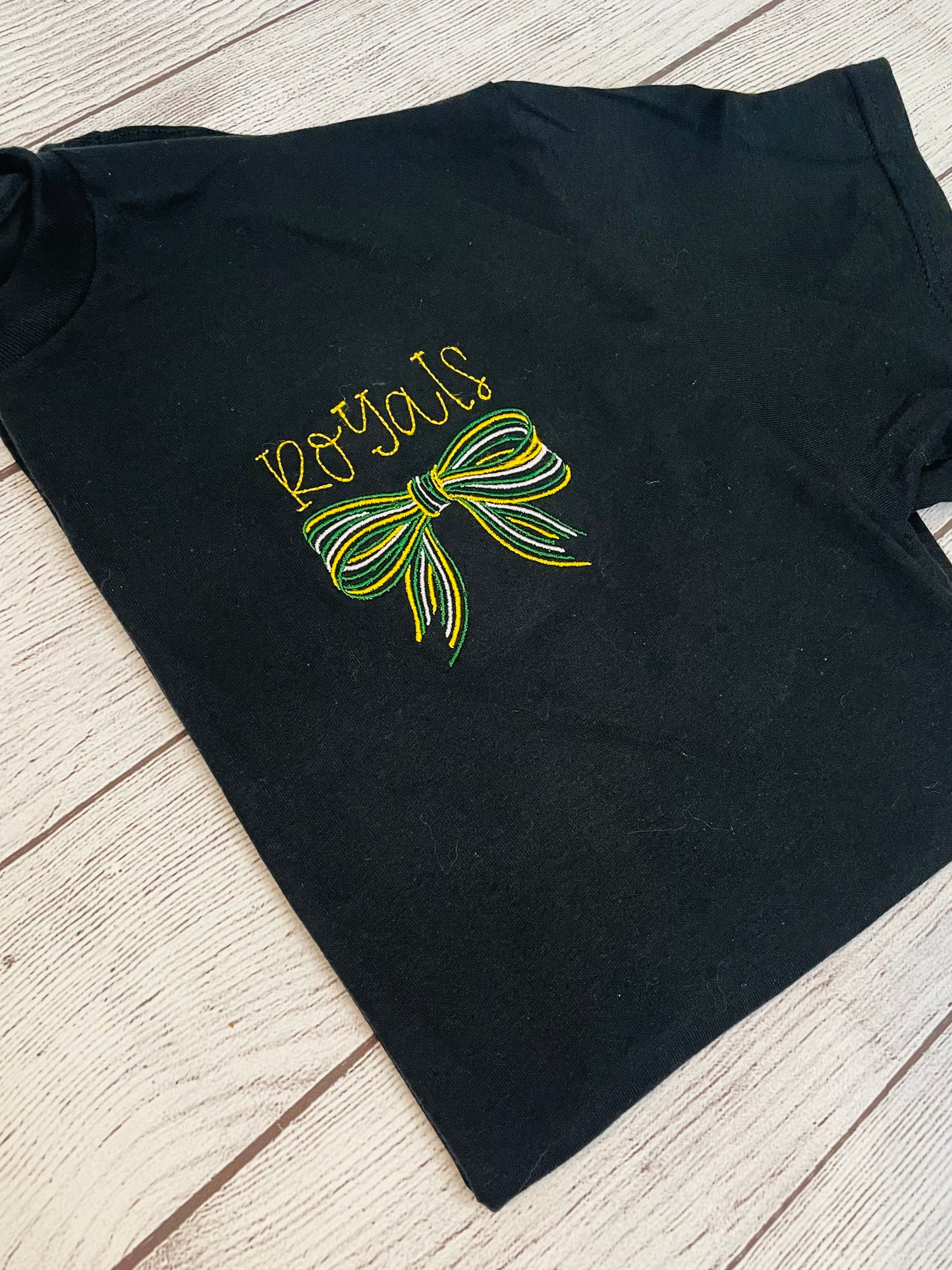 Team shirt with bow