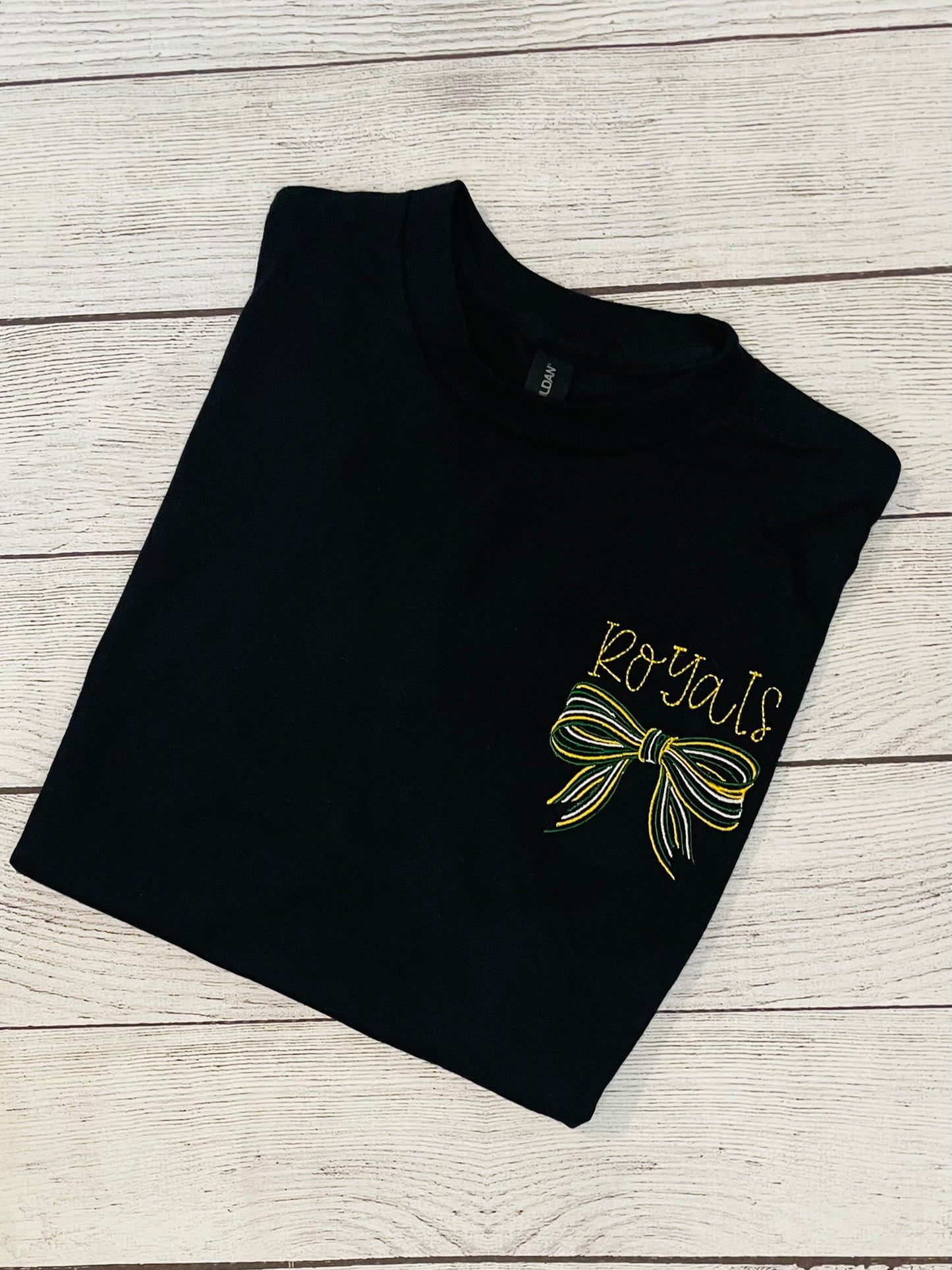 Team shirt with bow